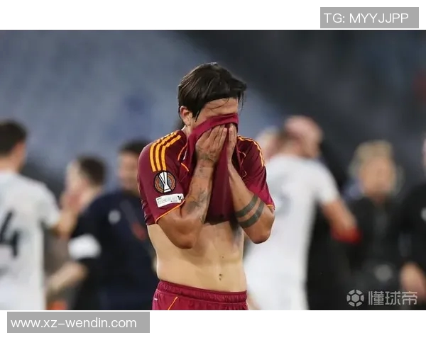 迪巴拉重返罗马合练复出在即球迷期待满满 迪巴拉重返罗马合练复出在即球迷期待满满