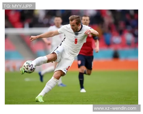 凯恩称赞球队下半场表现出色期待延续进攻势头再添进球 凯恩称赞球队下半场表现出色期待延续进攻势头再添进球